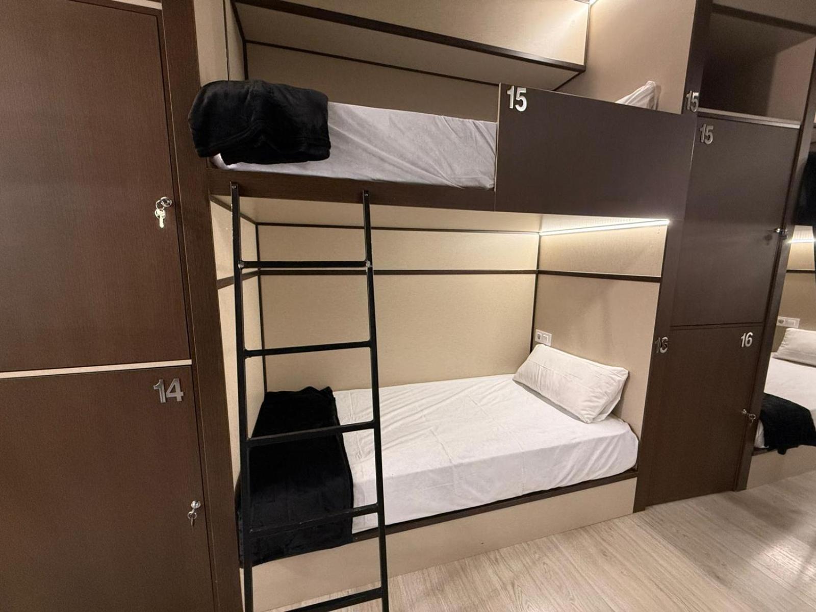 Hostel Tkh-Rooms Mate Madrid Luaran gambar